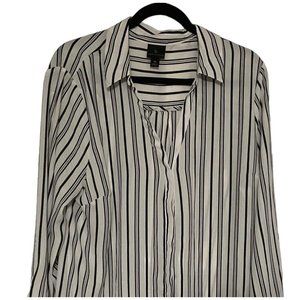 Worthington Woman's XL Black White Striped Blouse‎ Button Front Long Sleeve